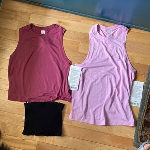 Bundle of 3 NWT Lululemon and Fri people tops size 2, and xs
